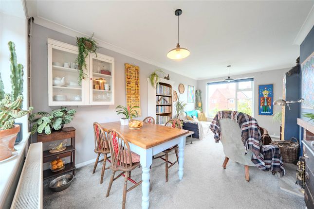 16, St. Catherines Hill, Leeds photo 4