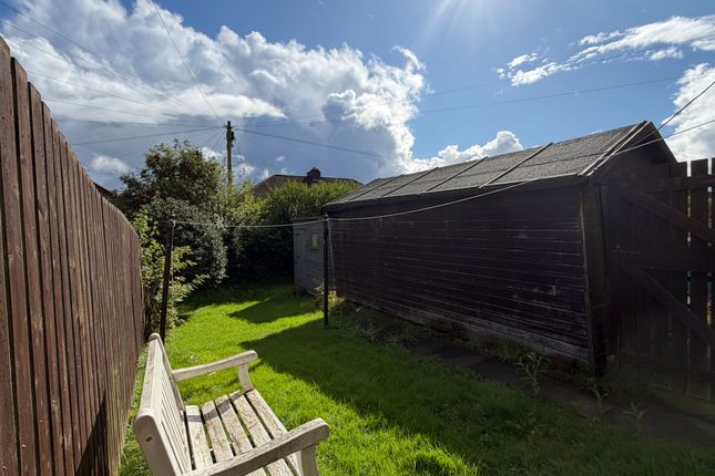 12 Craighead Street, Airdrie photo 2