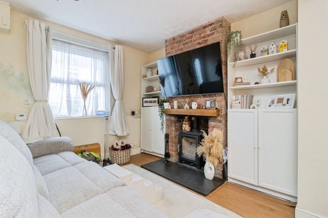 8, Elm Road, Newton Abbot photo 3