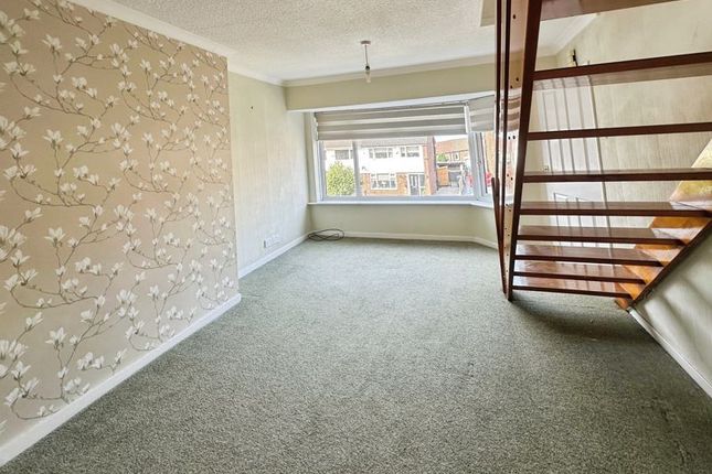 18, Lea Mount Drive, Bury photo 2