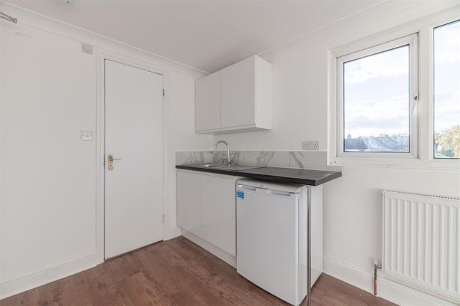 Flat 4, 79, Pearl Road, Walthamstow photo 4