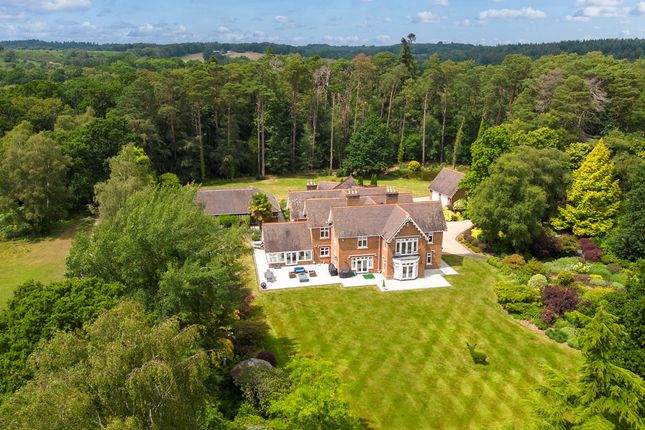 Country house for sale in Emery Down, Lyndhurst