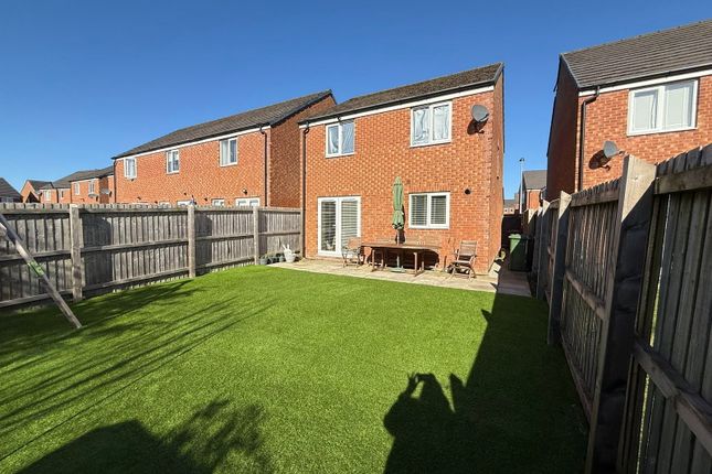 Finch Drive, Maghull photo 4