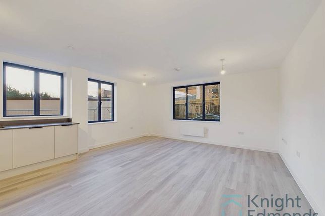 2 Old Grain Store Apts 34C Gabriels Hill, Maidstone, Maidstone photo 2
