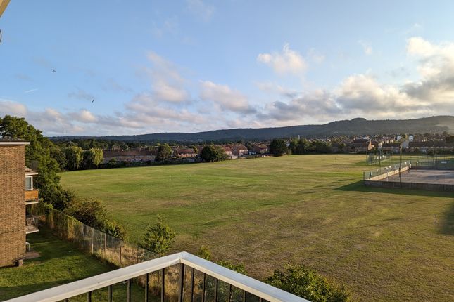 1-bed flat on Flat 32, Eastbourne, £925/mo