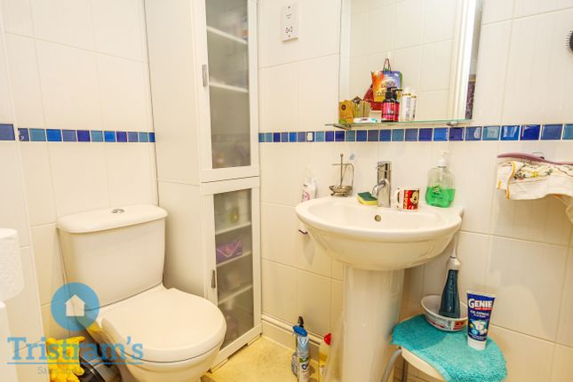 End terrace house for sale in Rowley Drive, Nottingham