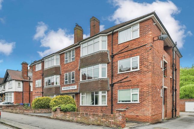 Flat for sale in Holbeck Avenue, Scarborough, North Yorkshire