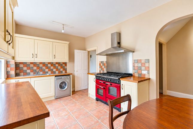 7, Pascoe Road, London photo 2