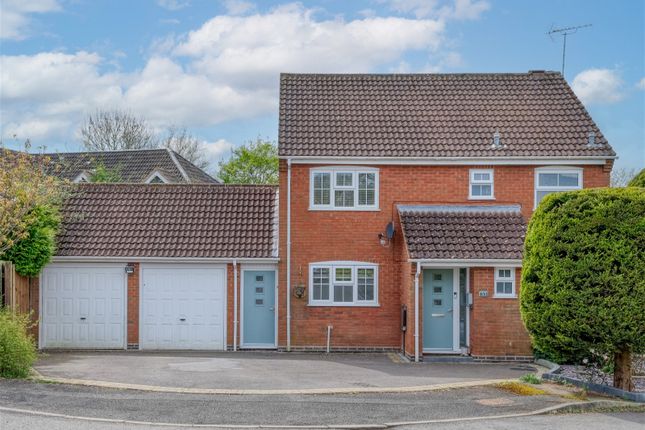Thumbnail Detached house for sale in Stonepits Lane, Hunt End, Redditch