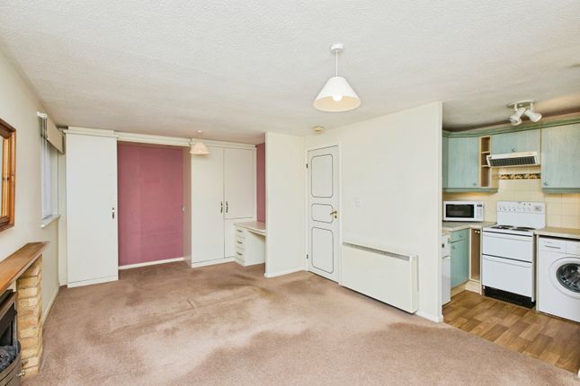 36, Shaws Green, Derbyshire photo 4