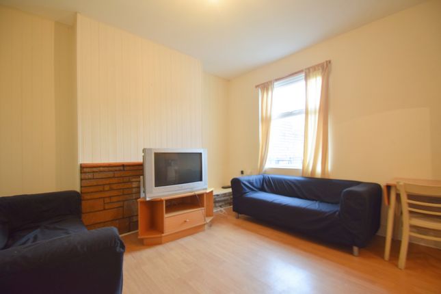 Cosmeston Street, Cardiff photo 2