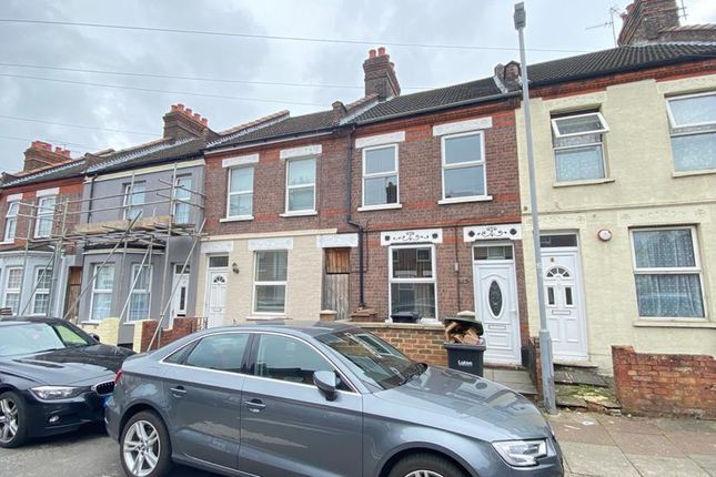 Thumbnail Terraced house to rent in Shirley Road, Luton