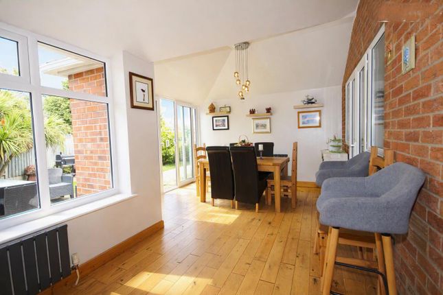 30, Castlegate Drive, Pontefract photo 4