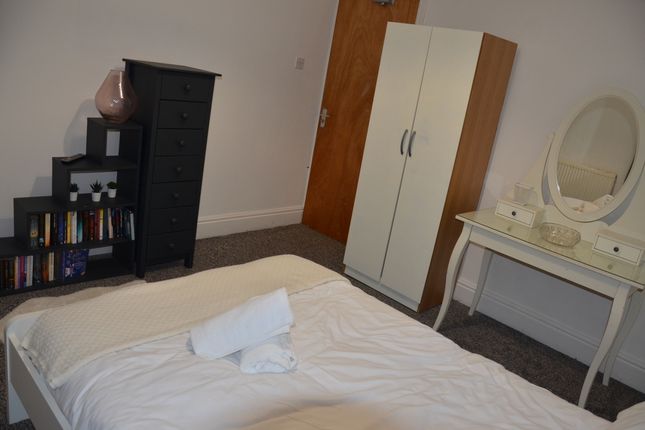 Shared accommodation to rent in Pershore Road, Birmingham