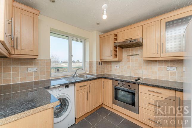 14, Liden Close, London photo 5