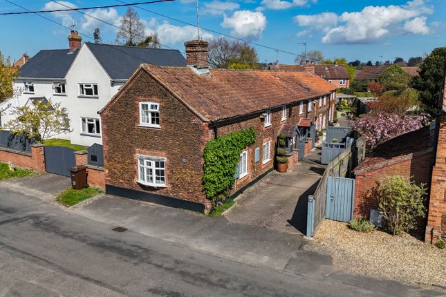 31 Manor Road, Dersingham, Norfolk photo 3