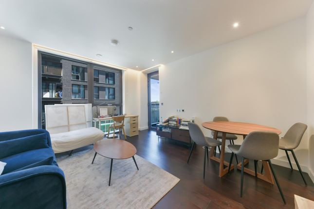 Thumbnail Flat for sale in Madeira Tower, The Residence, Nine Elms