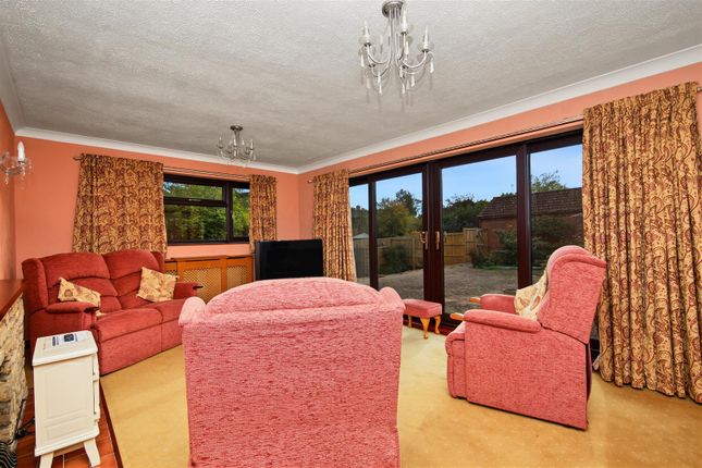 Sandringham Close, Rushden photo 4