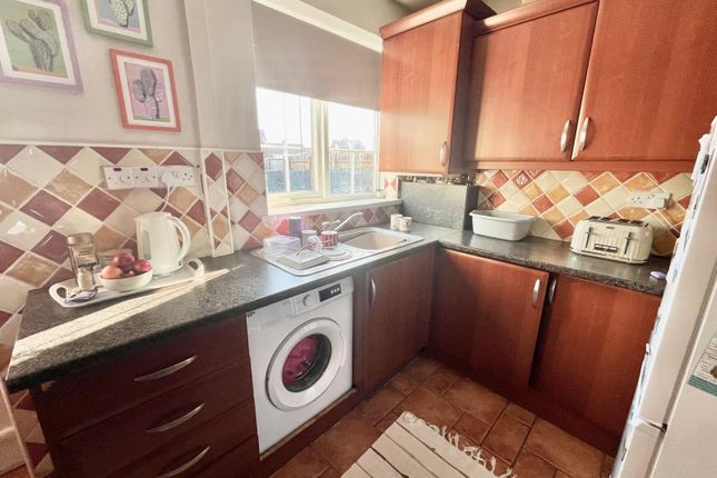 31 Aboyne Square, Sunderland photo 4