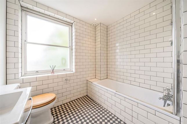 Flat 4, Swain Court, 62, Campshill Road, London photo 4