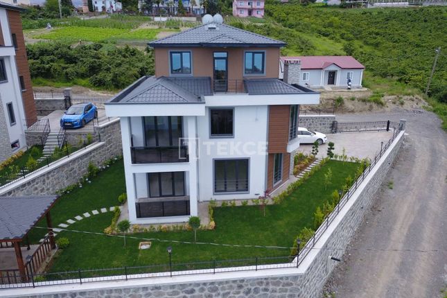 Detached house for sale in Akyazı, Ortahisar, Trabzon, Türkiye