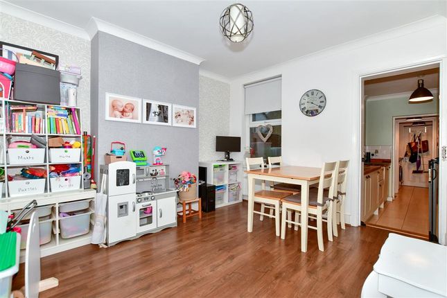 Thumbnail Terraced house for sale in Queens Avenue, Snodland, Kent