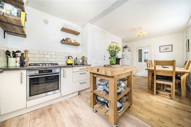 32, Bradgate Road, London photo 4