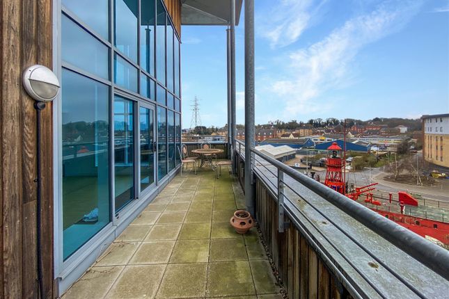 4-bed flat on 233, Quayside Drive, Colchester, £2,250/mo
