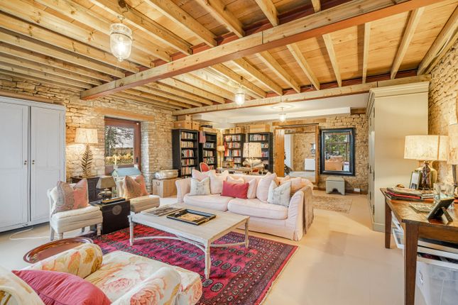 Barn conversion to rent in Avening, Tetbury