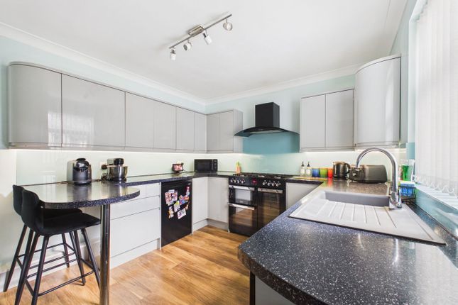 10, Poets Corner, Margate photo 3