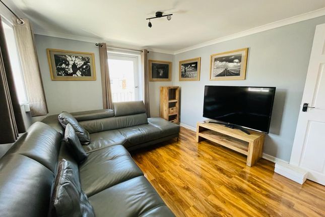 Thumbnail Flat to rent in Leskinnick Place, Penzance