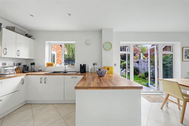 32, Skylark Rise, Goring-by-sea photo 3