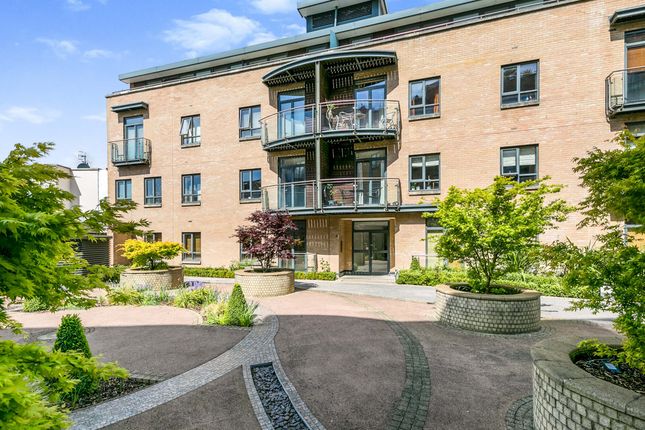 2-bed flat on Flat C10,, Trinity Gate, Guildford, £390,000