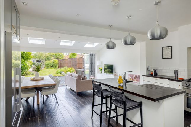 48 Godstone Road, Lingfield photo 3