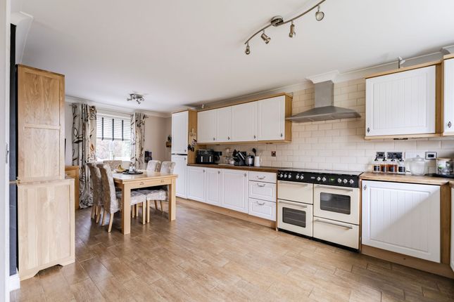 38 Rose Avenue, Norwich photo 2