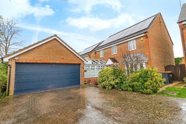 Detached house for sale in Gibson Drive, Leighton Buzzard, Bedfordshire