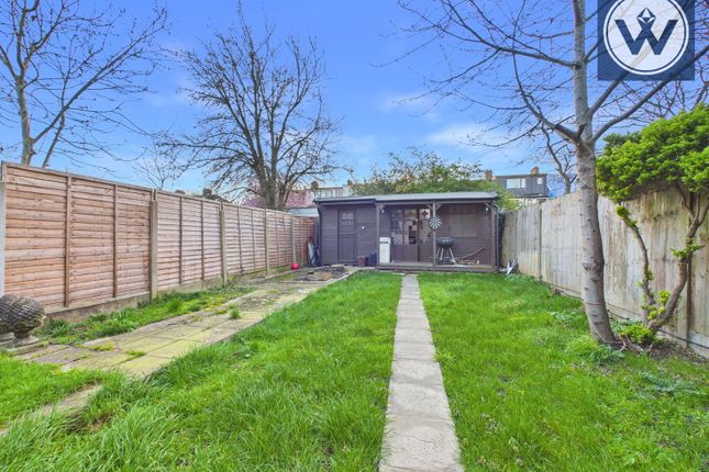 8, Woodlands Gardens, walthamstow photo 4