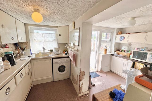 5, Railway Road, Golborne photo 4