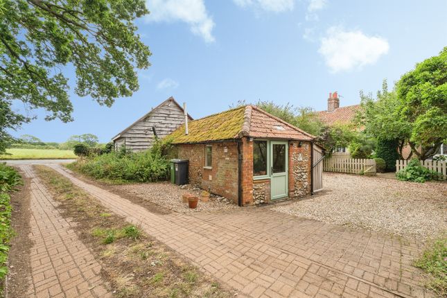 99, Fulmodeston Road, Dereham photo 4