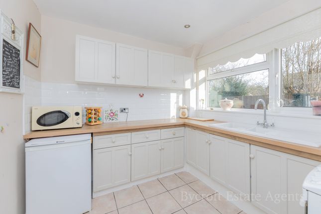 34, Mill Road, Great Yarmouth photo 3