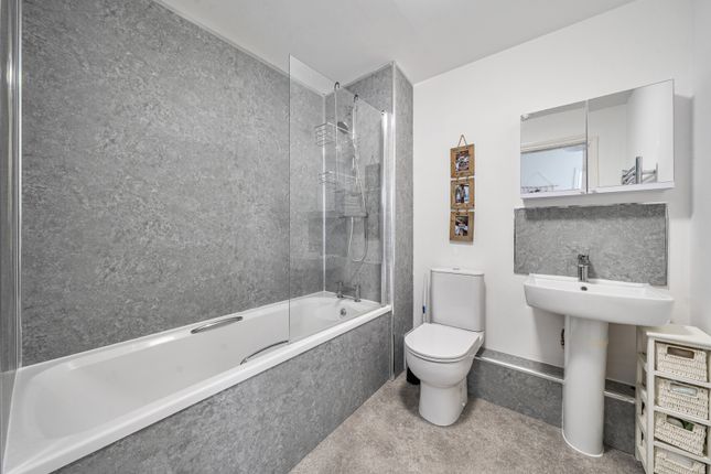 111, Paxton Drive, BRISTOL photo 4