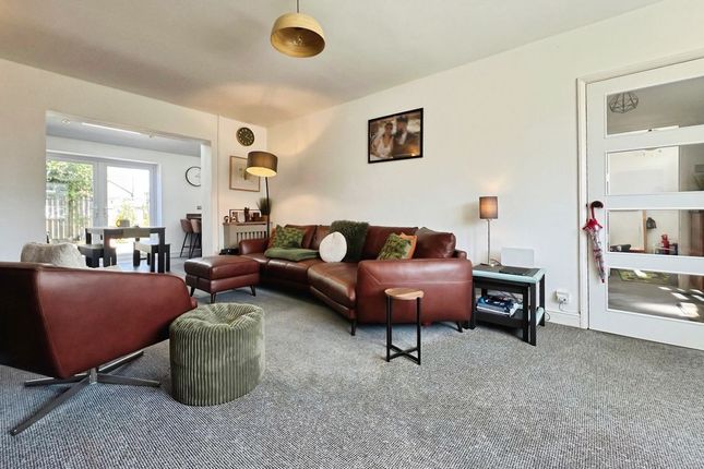 18, Beechwood Place, Newcastle Upon Tyne photo 4