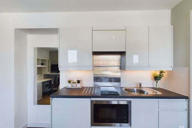 Holden Court - Large Studio, 35 Hollingdean Road, Brighton photo 3