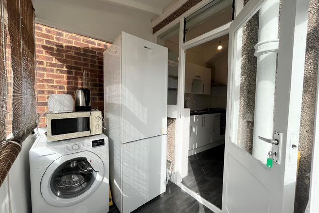 Utility Room.Jpg