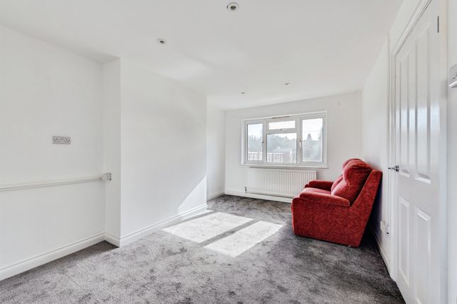 11, Foxwood Close, Bampton photo 3
