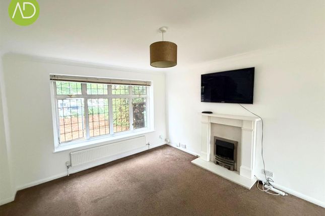 6, High Road, Broxbourne photo 2