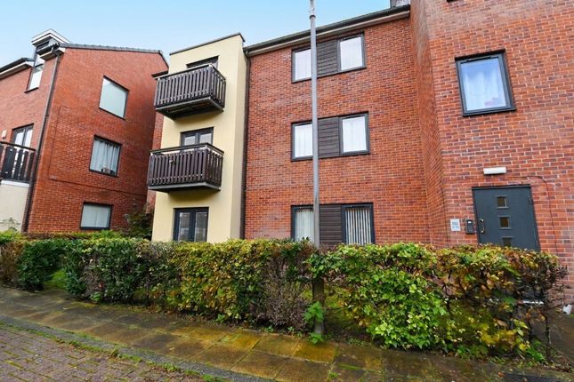 37 Mere Drive, Manchester photo 2