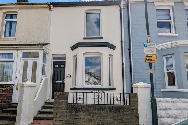 Thumbnail Terraced house to rent in St. Johns Road, Gillingham