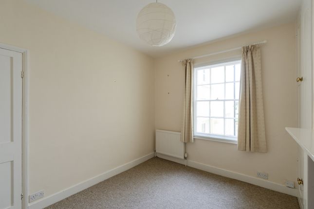 77 Woodstock Road-05492