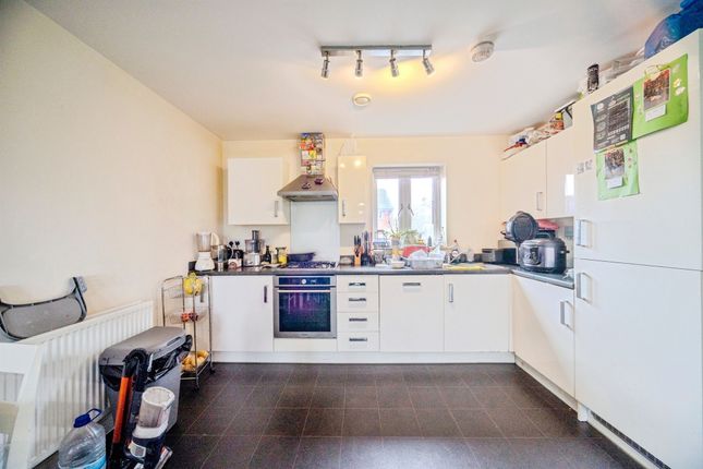 40, Kiln Drive, Milton Keynes photo 2